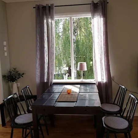Lovely, Spacious Apartment With Free Parking Sandviken Exterior photo