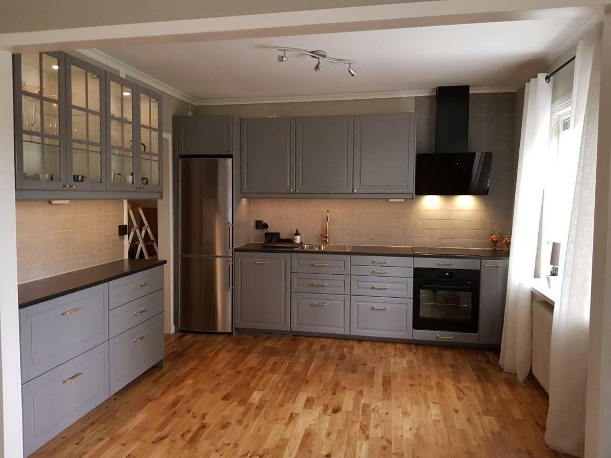 Lovely, Spacious With Free Parking * Sandviken